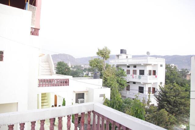 Hotel Hill Top, Pushkar 2